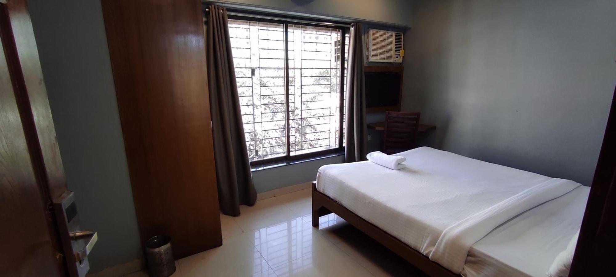 Hotel Cruz Royale Mumbai Luaran gambar
