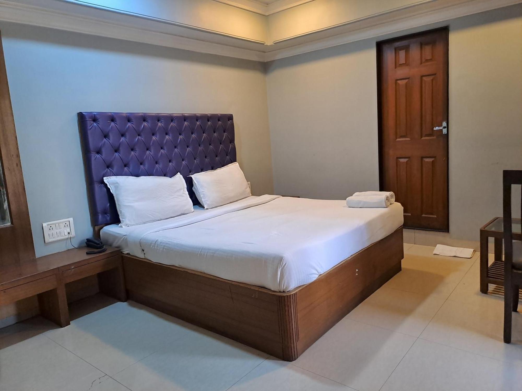 Hotel Cruz Royale Mumbai Luaran gambar